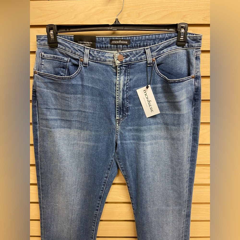NWT MONFRERE MEN FASHIONABLE JEANS SIZE 38 INSEAM 32 MSRP $249.00